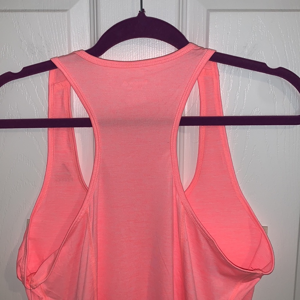 🛑 SOLD Reebok Training Tank - Picture 5 of 8